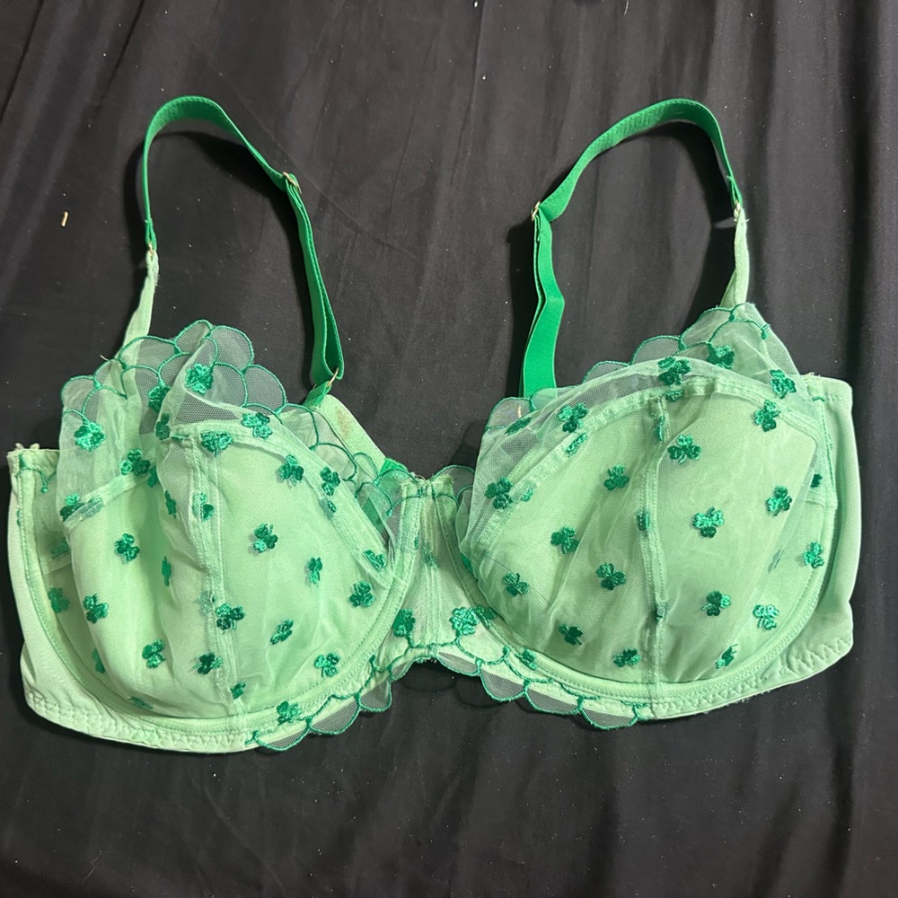 Adore Me Four Leaf Clover Molded Cup Bra